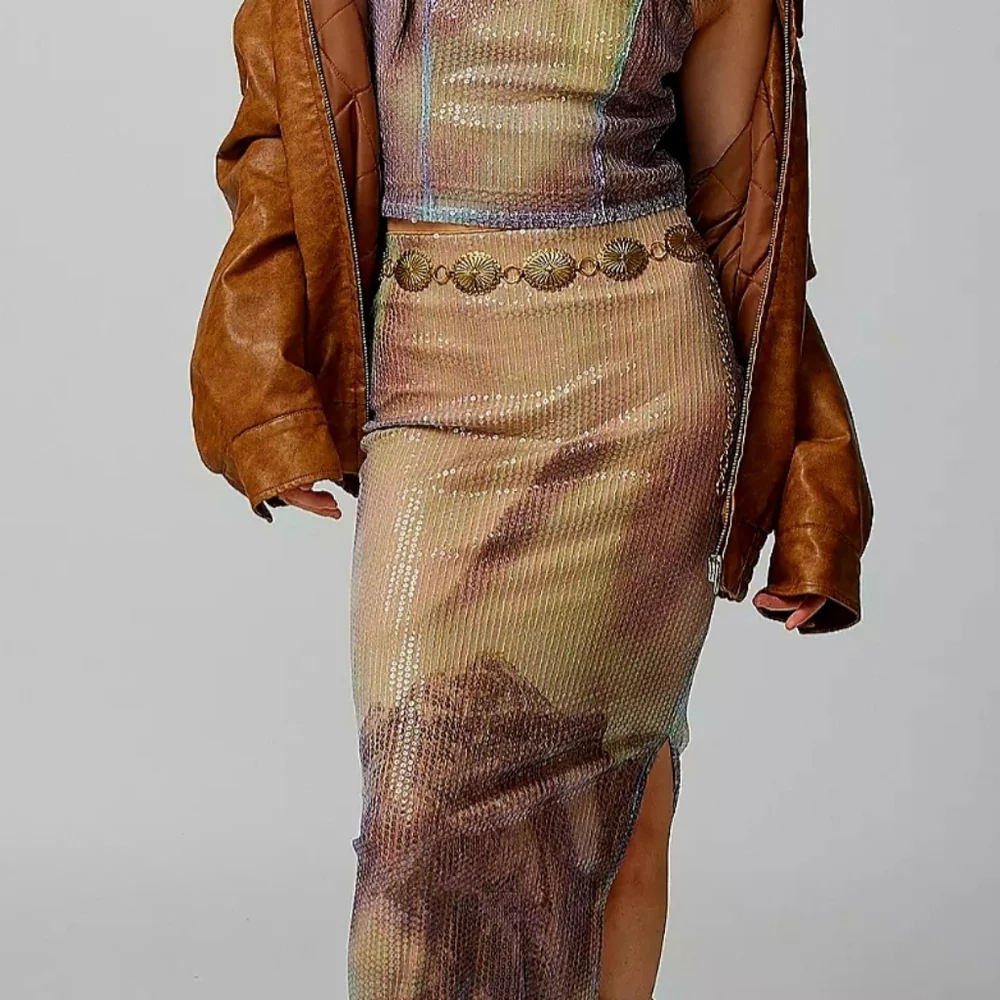 UO Pearl Sequin Tube Top & Midi Skirt Set - Picture 2 of 7